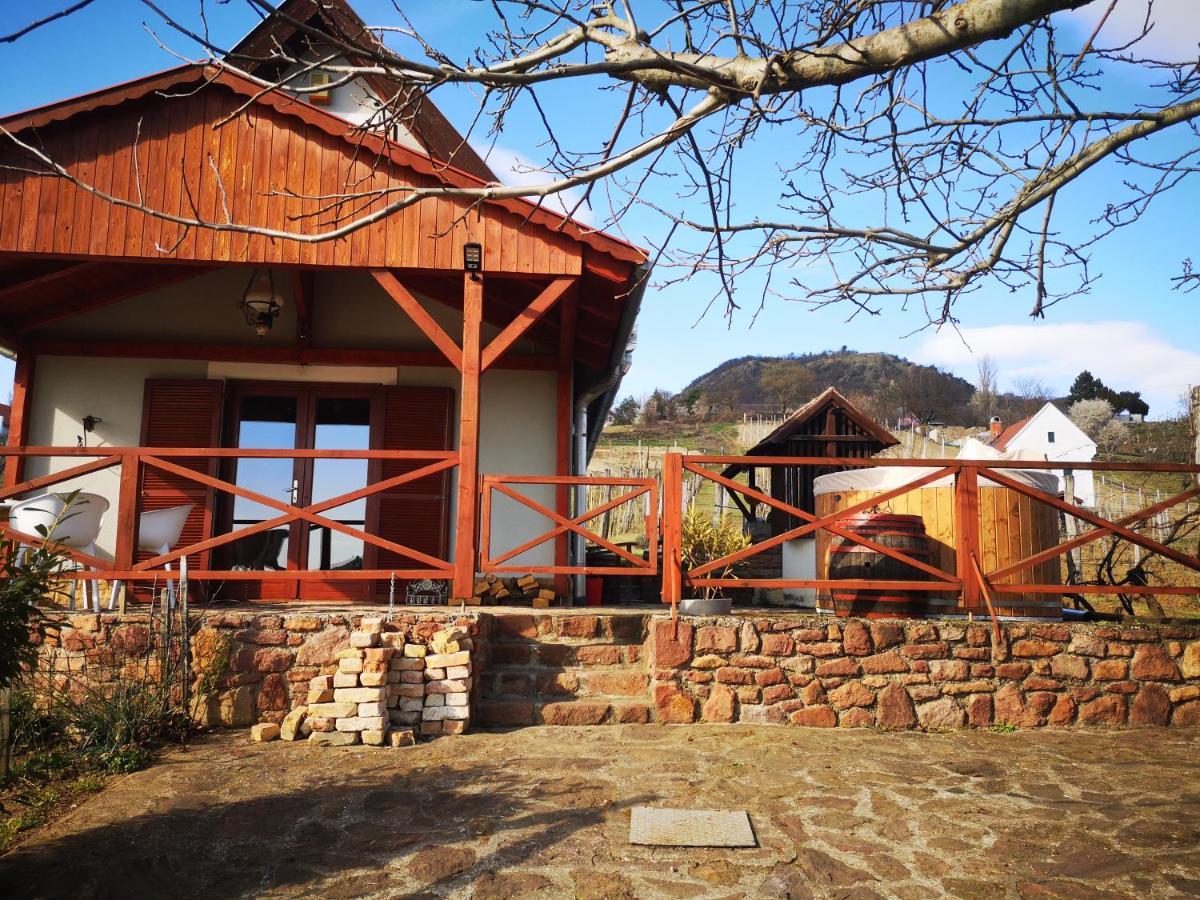 Szent György Cottage Hegymagas Kültér fotó